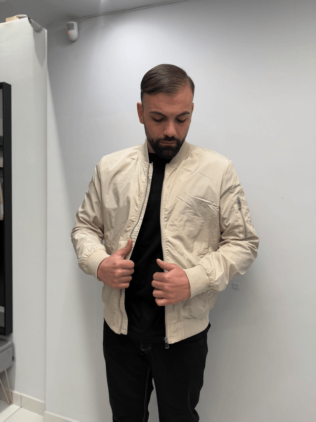 BOMBER AVIATOR